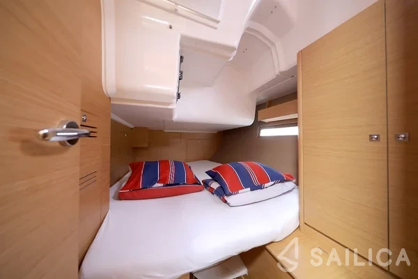 Dufour 412 GL - Yacht Charter Sailica