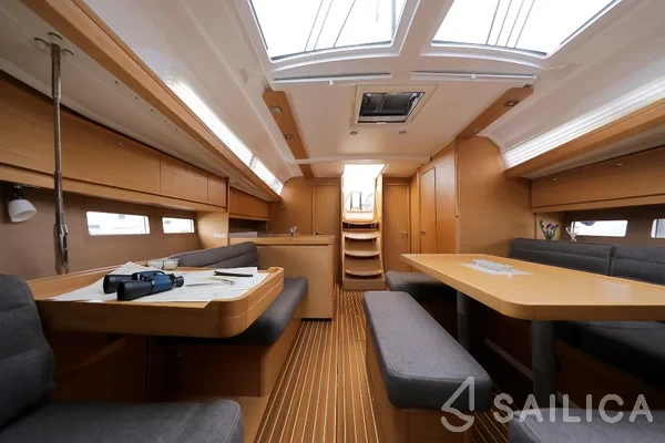 Dufour 412 GL - Yacht Charter Sailica