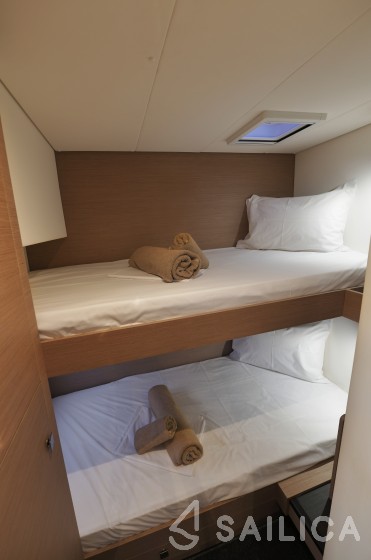 Saona 47 - Yacht Charter Sailica