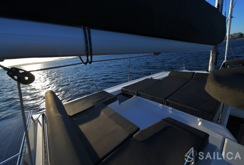 Saona 47 - Yacht Charter Sailica