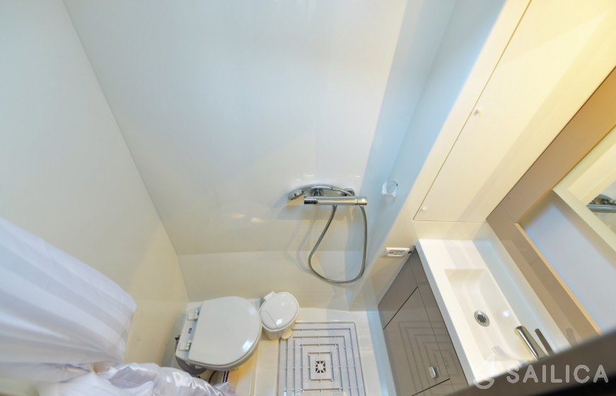 Saona 47 - Yacht Charter Sailica