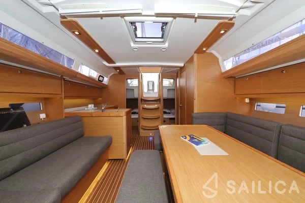 Dufour 412 GL - Yacht Charter Sailica