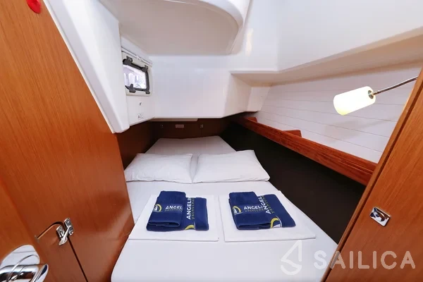 Bavaria 37 Cruiser - Yacht Charter Sailica