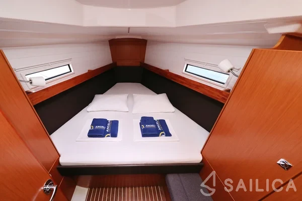 Bavaria 37 Cruiser - Yacht Charter Sailica