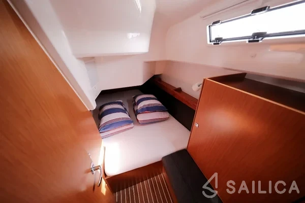 Bavaria 37 Cruiser - Yacht Charter Sailica