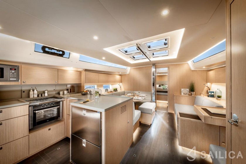 Bavaria C50 - Yacht Charter Sailica
