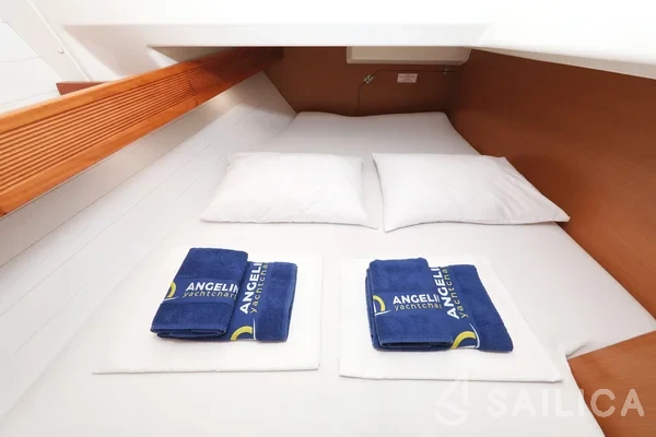 Bavaria 40 Cruiser - Yacht Charter Sailica