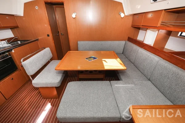 Bavaria 45 Cruiser - Yacht Charter Sailica