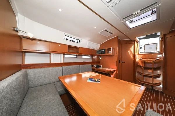 Bavaria 45 Cruiser - Yacht Charter Sailica