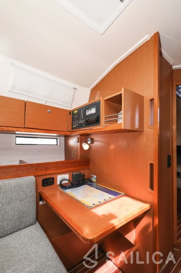 Bavaria 45 Cruiser - Yacht Charter Sailica