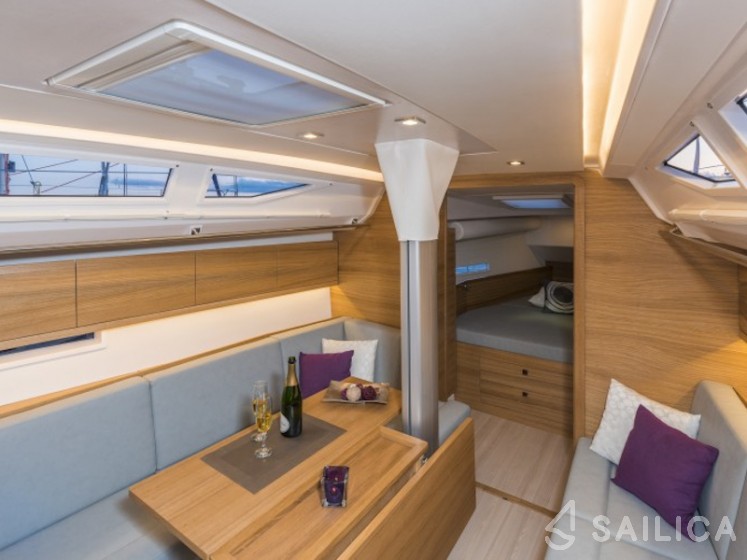 Salona 380 - Yacht Charter Sailica