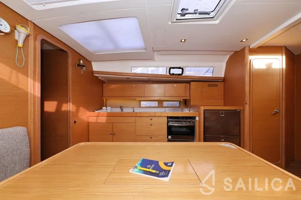Dufour 460 GL - Yacht Charter Sailica