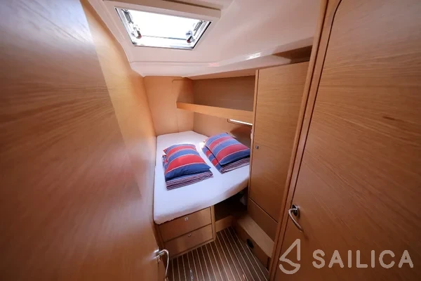 Dufour 460 GL - Yacht Charter Sailica
