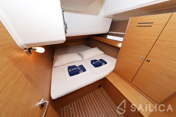 Dufour 460 GL - Yacht Charter Sailica