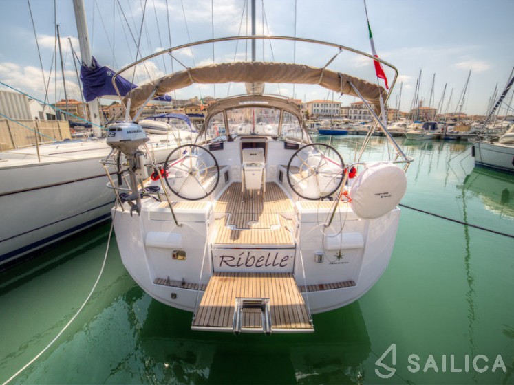 Sun Odyssey 439 - Yacht Charter Sailica