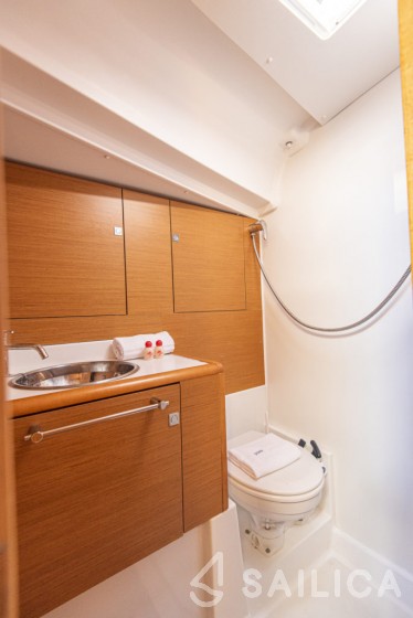 Sun Odyssey 439 - Yacht Charter Sailica