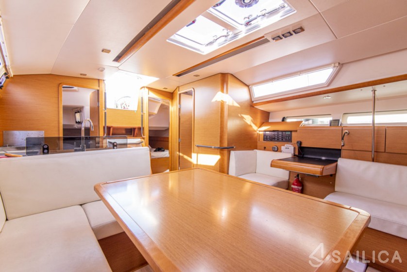 Sun Odyssey 439 - Yacht Charter Sailica