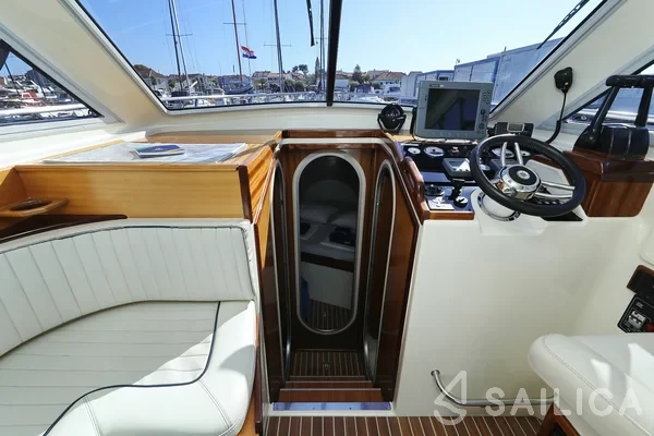 Vektor 950 - Yacht Charter Sailica