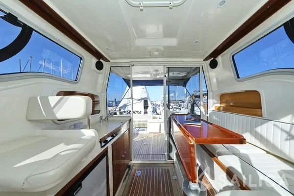 Vektor 950 - Yacht Charter Sailica