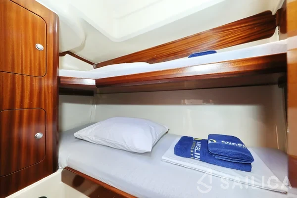 Vektor 950 - Yacht Charter Sailica