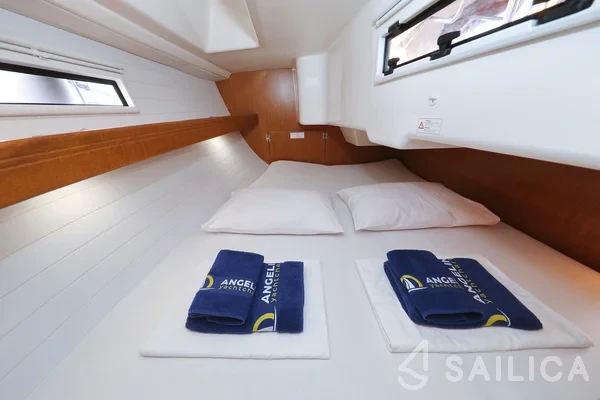 Bavaria 33 Cruiser - Yacht Charter Sailica