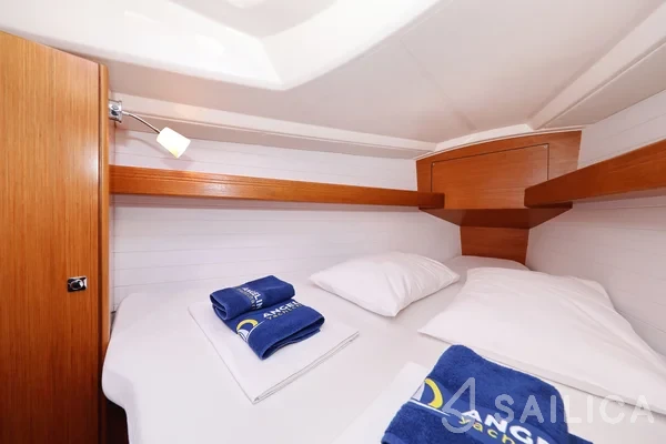 Bavaria 33 Cruiser - Yacht Charter Sailica