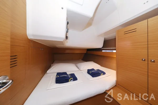 Dufour 460 GL - Yacht Charter Sailica