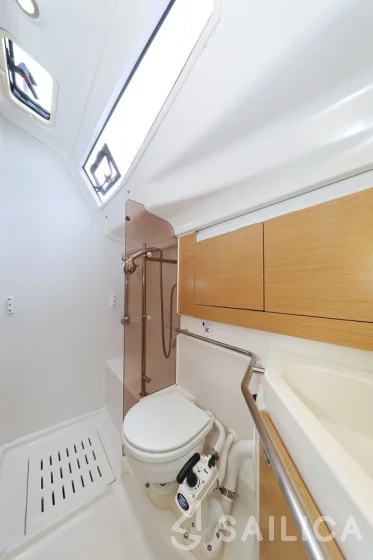 Elan 444 Impression - Yacht Charter Sailica
