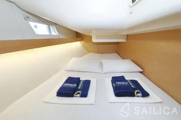 Elan 444 Impression - Yacht Charter Sailica