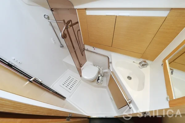 Elan 444 Impression - Yacht Charter Sailica