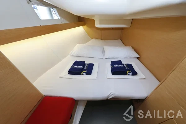 Elan 444 Impression - Yacht Charter Sailica