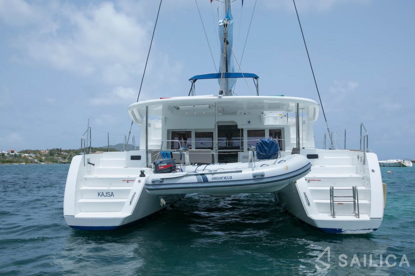 Lagoon 450  Flybridge - Yacht Charter Sailica