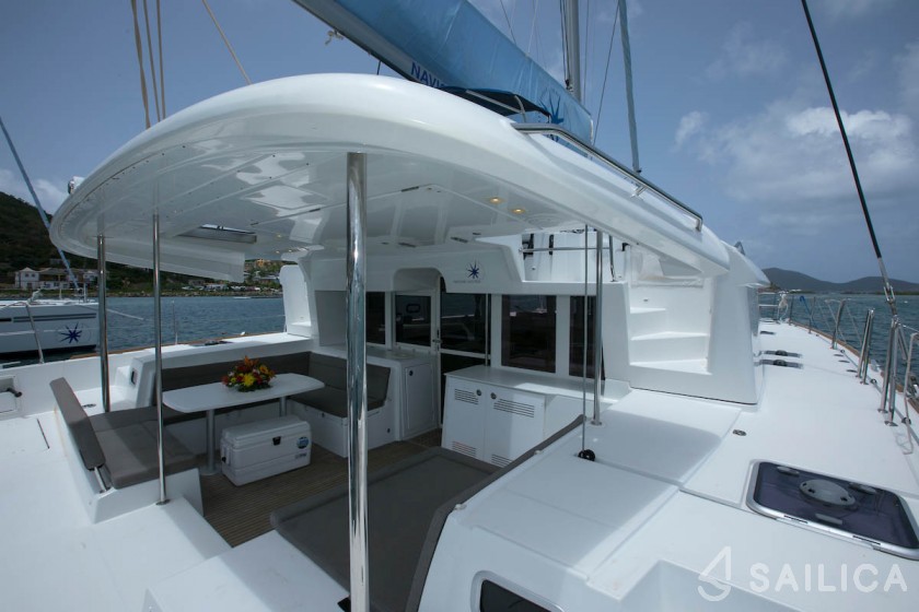 Lagoon 450  Flybridge - Yacht Charter Sailica