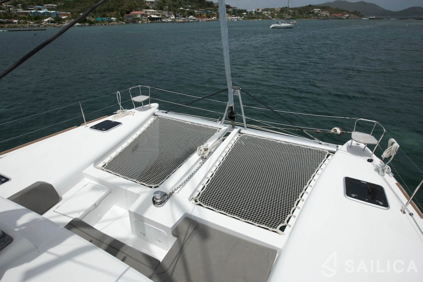 Lagoon 450  Flybridge - Yacht Charter Sailica