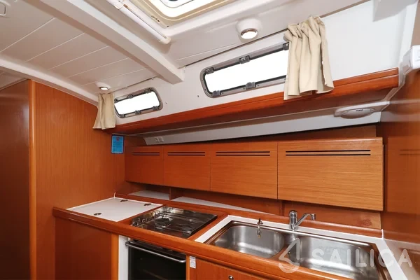 Cyclades 50.5 - Yacht Charter Sailica