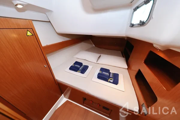 Cyclades 50.5 - Yacht Charter Sailica