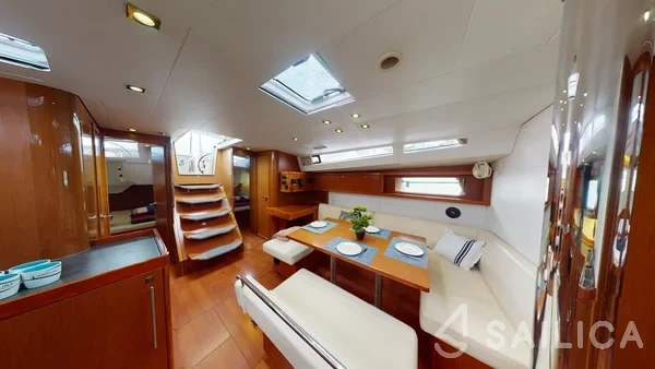 Oceanis 48 - Yacht Charter Sailica
