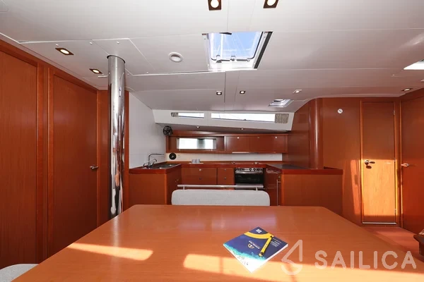 Oceanis 48 - Yacht Charter Sailica