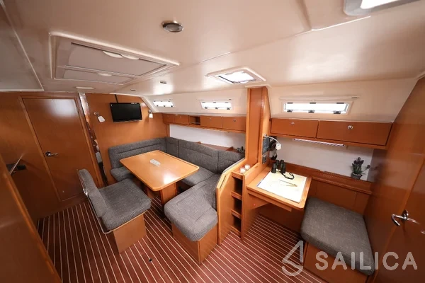 Bavaria 40 Cruiser S - Yacht Charter Sailica
