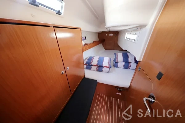 Bavaria 32 Cruiser - Yacht Charter Sailica