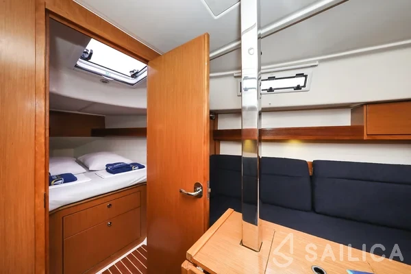 Bavaria 32 Cruiser - Yacht Charter Sailica