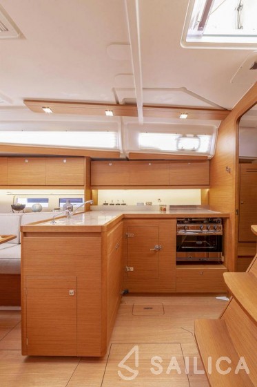 Dufour 390 - Yacht Charter Sailica