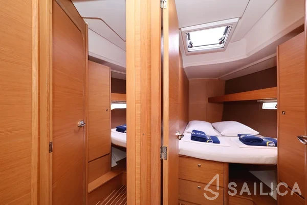 Dufour 460 GL - Yacht Charter Sailica