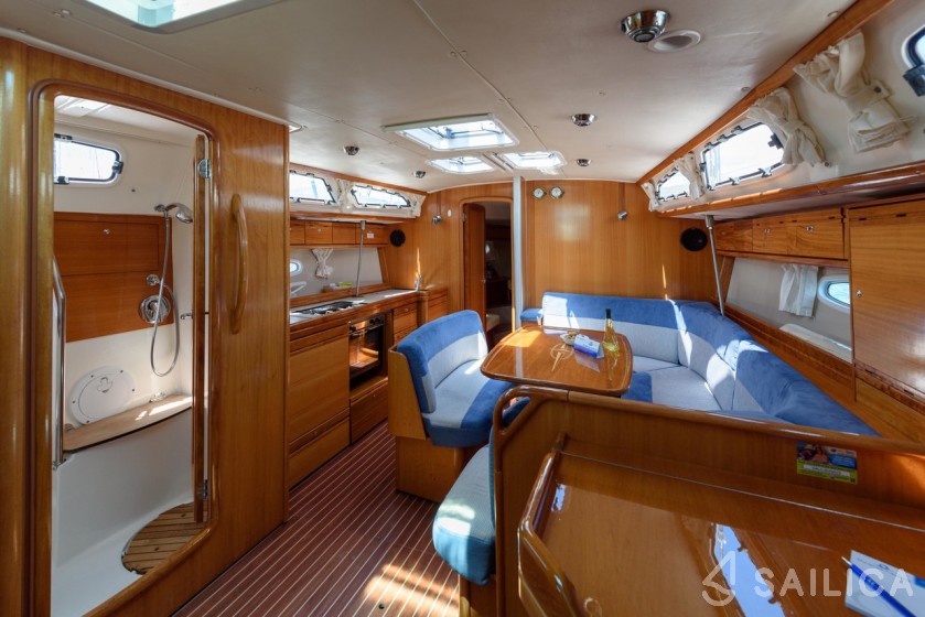 Bavaria 40 Cruiser - Yacht Charter Sailica