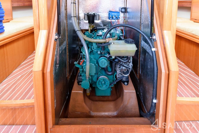 Bavaria 40 Cruiser - Yacht Charter Sailica