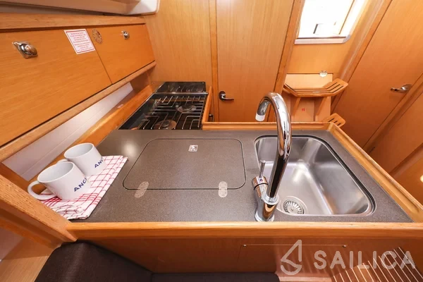 Bavaria 34 Cruiser - Yacht Charter Sailica