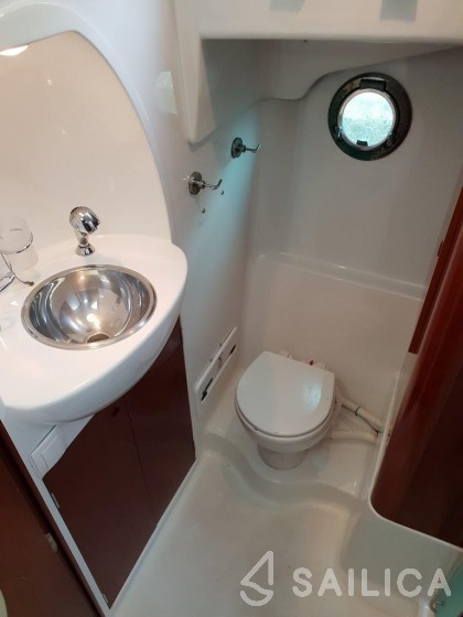 Swift Trawler 42 - Yacht Charter Sailica
