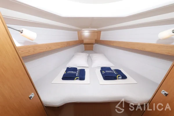 Bavaria 34 Cruiser - Yacht Charter Sailica