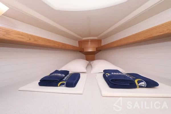 Bavaria 34 Cruiser - Yacht Charter Sailica