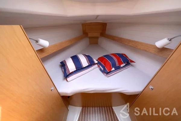 Bavaria 34 Cruiser - Yacht Charter Sailica